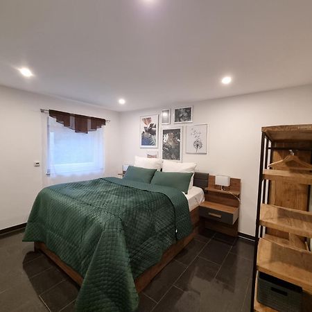 Zwei Schicke Apartments Mit Parkplatz โคโลญ ห้อง รูปภาพ