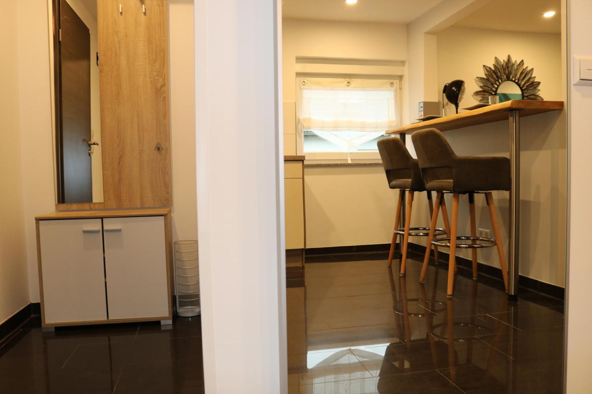 Zwei Schicke Apartments Mit Parkplatz โคโลญ ห้อง รูปภาพ
