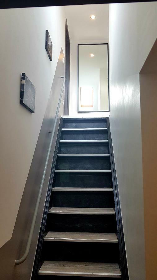 Zwei Schicke Apartments Mit Parkplatz โคโลญ ภายนอก รูปภาพ