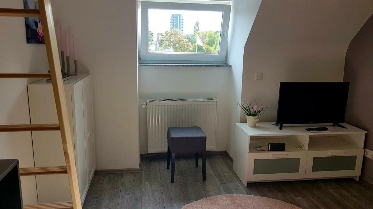 Zwei Schicke Apartments Mit Parkplatz โคโลญ ภายนอก รูปภาพ
