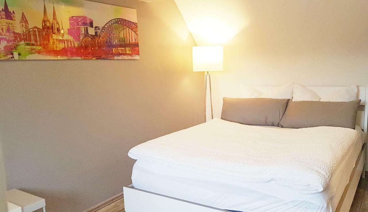 Zwei Schicke Apartments Mit Parkplatz โคโลญ ภายนอก รูปภาพ