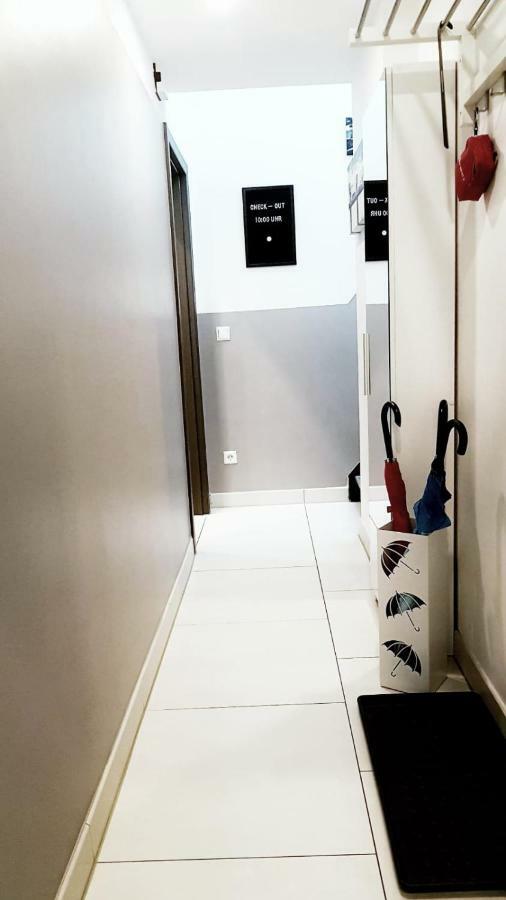 Zwei Schicke Apartments Mit Parkplatz โคโลญ ภายนอก รูปภาพ